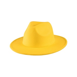 Chapeau fédora jaune