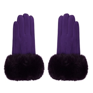 Gloves faux fur with suede look