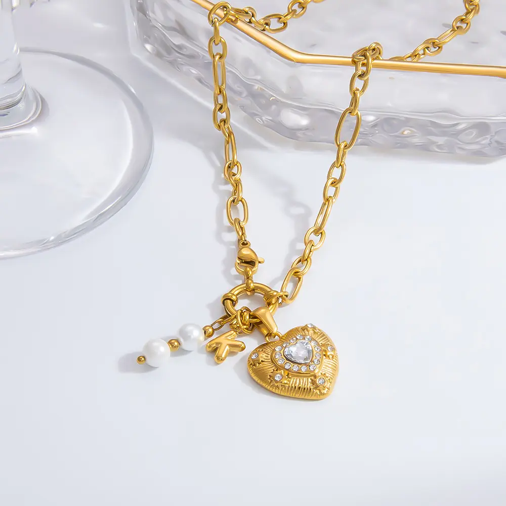 1 Piece Romantic Series Retro Heart Stainless Steel  Gold Color  Rhinestone Women's Pendant Necklaces h5 