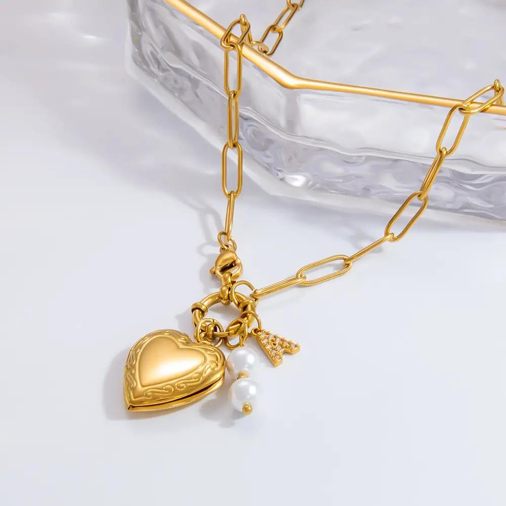 1 Piece Classic Series Porcelainous Heart Stainless Steel  Gold Color Artificial Pearl Women's Pendant Necklaces 2