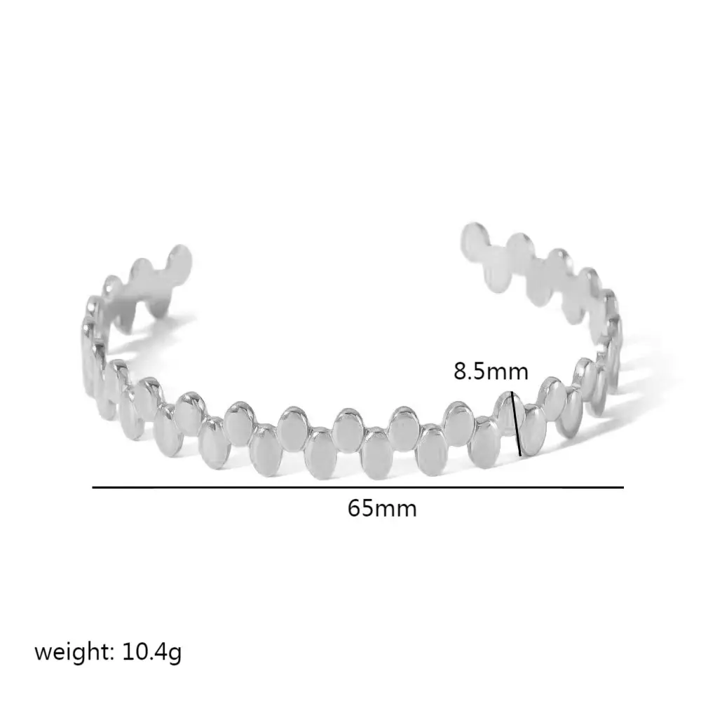 Silberfarbe / One size / 1 Stück schlichter ovaler geometrischer Edelstahl-Armreif mit 18 Karat Vergoldung für Damen Bild4