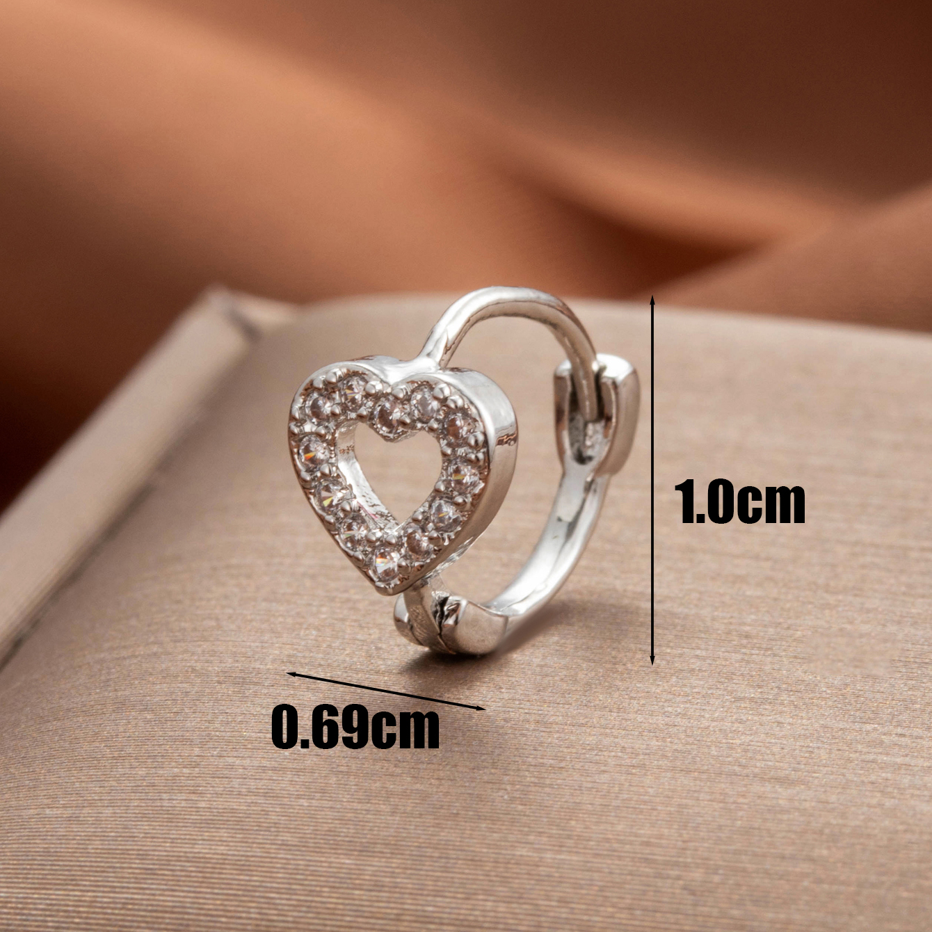 1 Piece Simple Series Classic Heart Copper  Gold Color Material Zircon Women's Hoop Earrings h5 