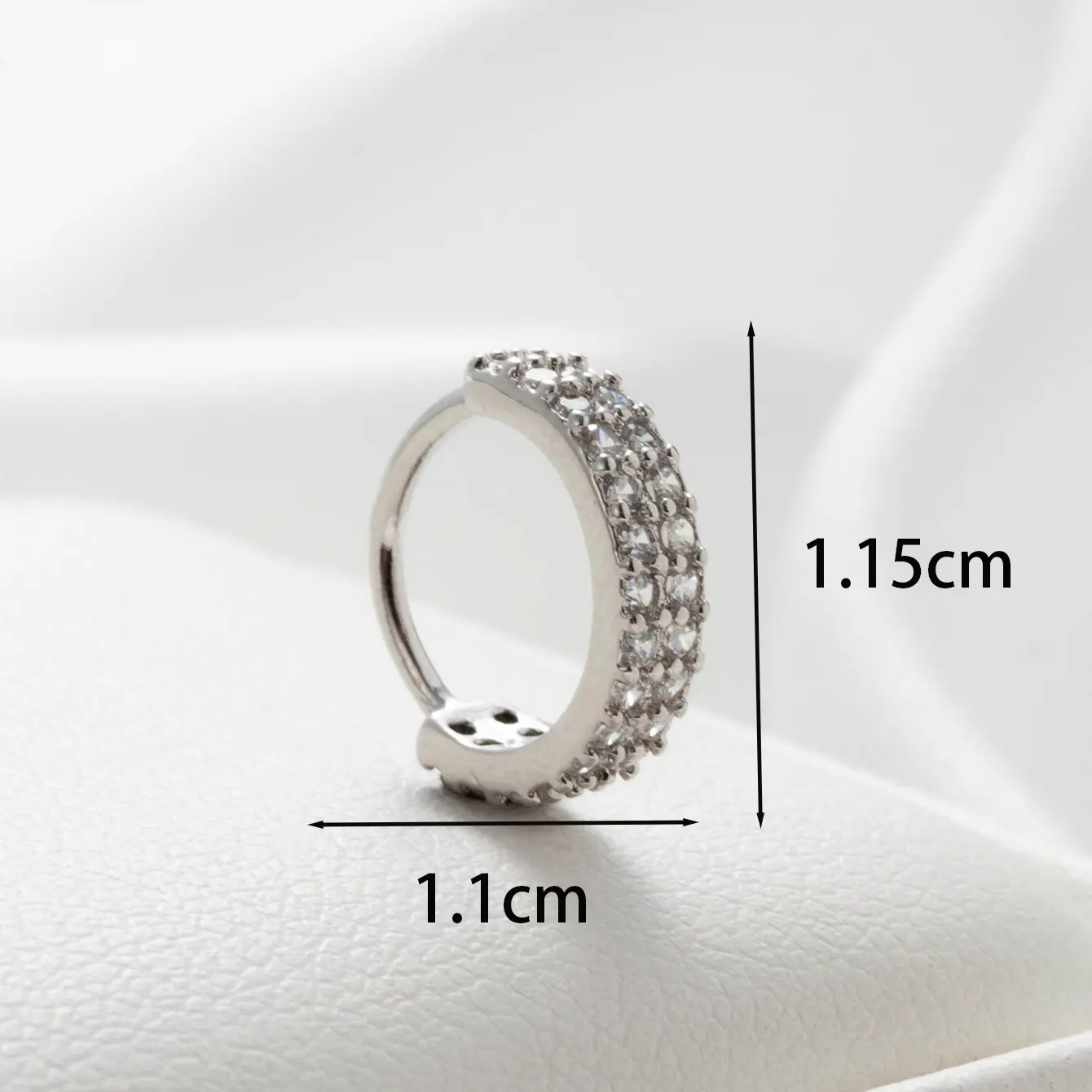 Silver color / 1 Piece Simple Series Copper Silver Color Material Zircon Women's Hoop Earrings Picture2