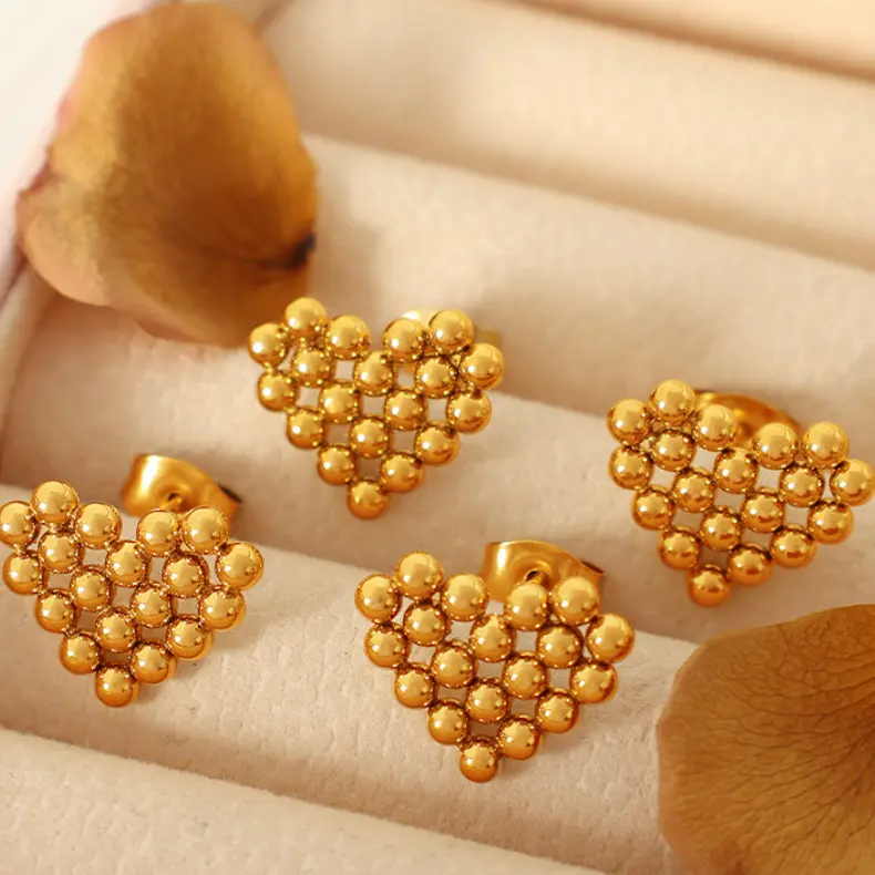 1 Pair Simple Series Simple Heart Stainless Steel  Gold Color Women's Stud Earrings 2