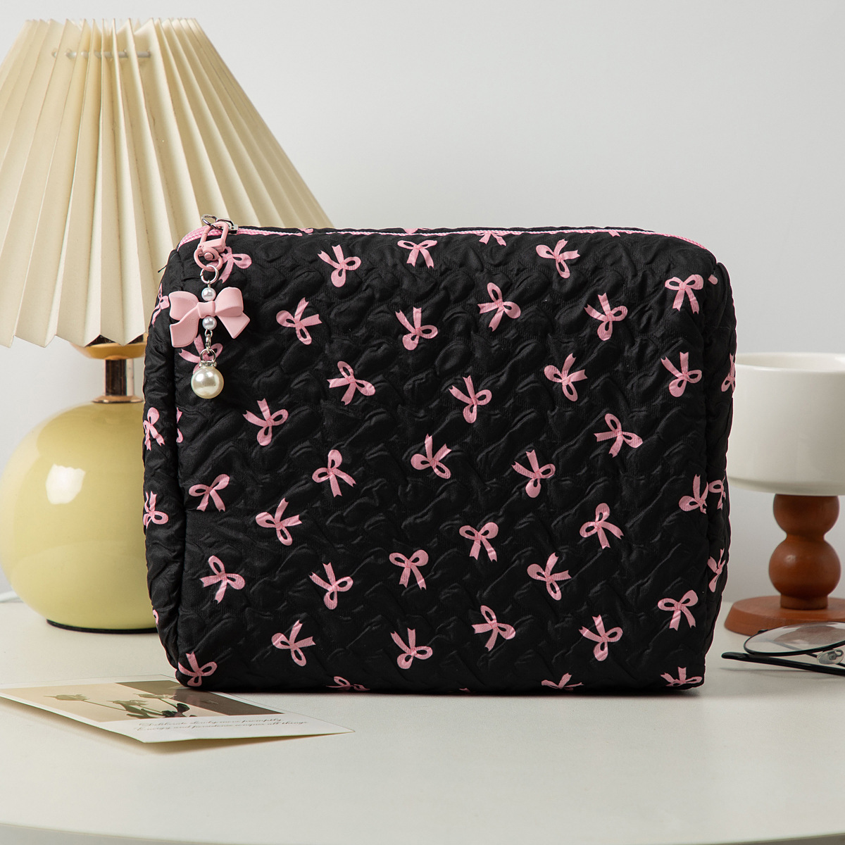 Black / 1 Piece Stylish Bowknot Portable Large Capacity Beauty Case With Random Printing Design Women's Black Cosmetic Bags Picture10