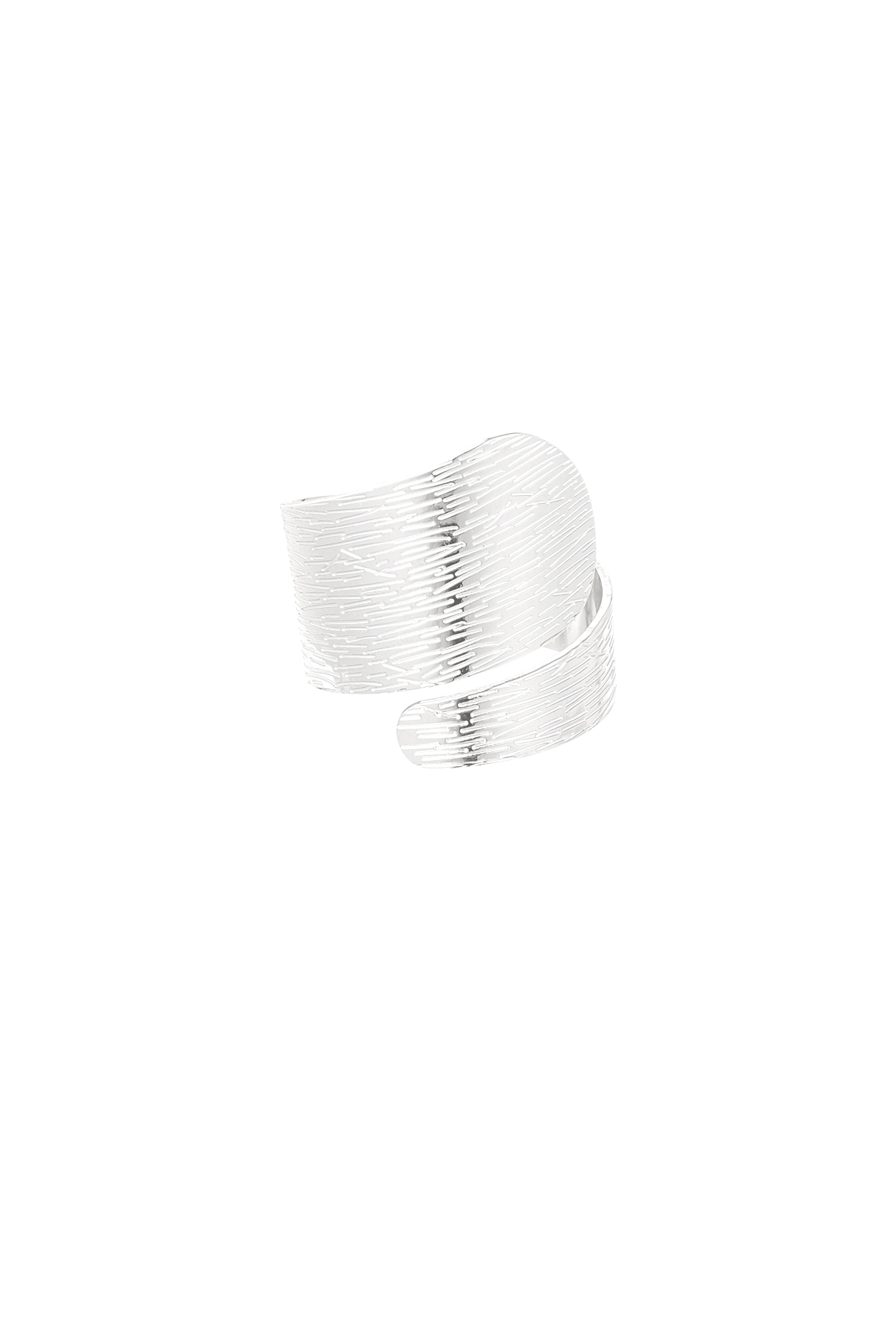 Twisted ring with structure - silver 