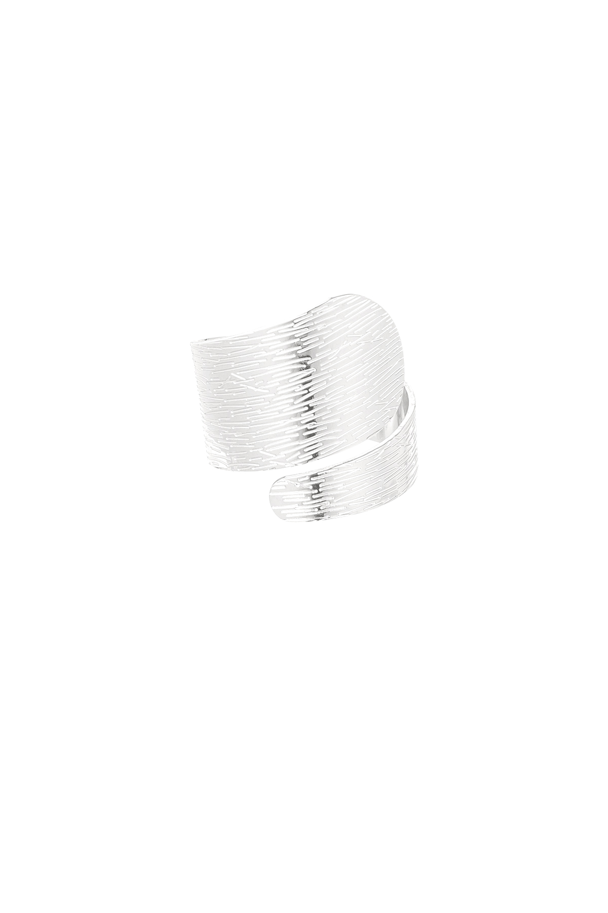 Twisted ring with structure - silver  