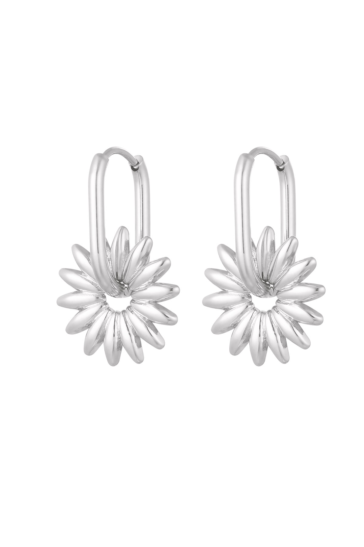 Längliche Ohrringe mit Blume – Silber