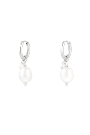 Simple earring with large and small pearl - h5 