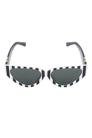 V statement sunglasses - black and white h5 Picture4
