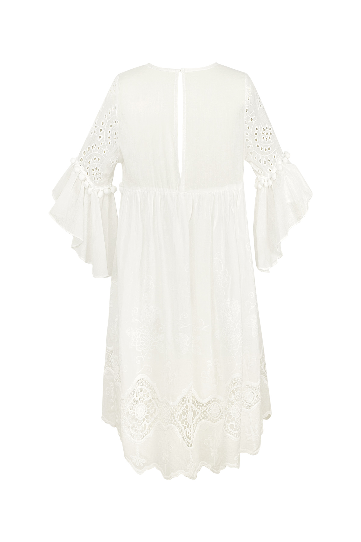 İşlemeli detaylı beyaz elbise Resim5