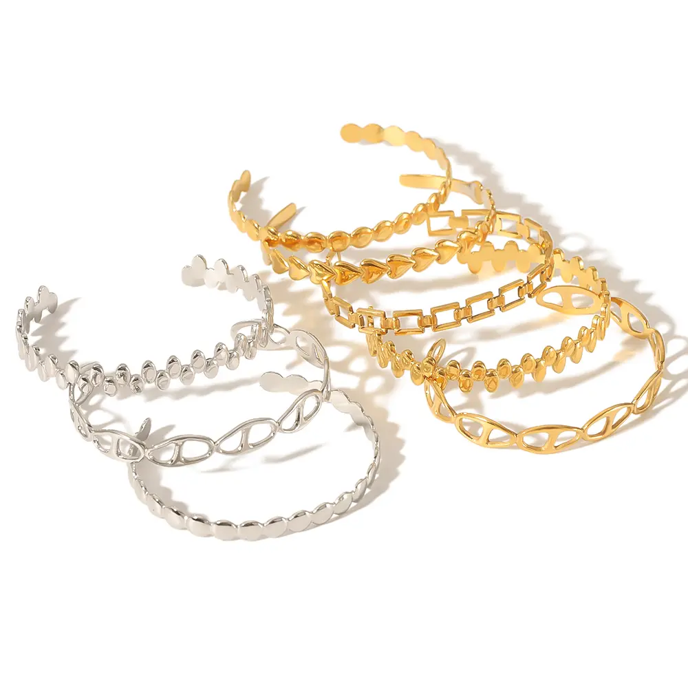 1 Piece Simple Style Heart Geometric Stainless Steel  Gold Color Women's Bangles