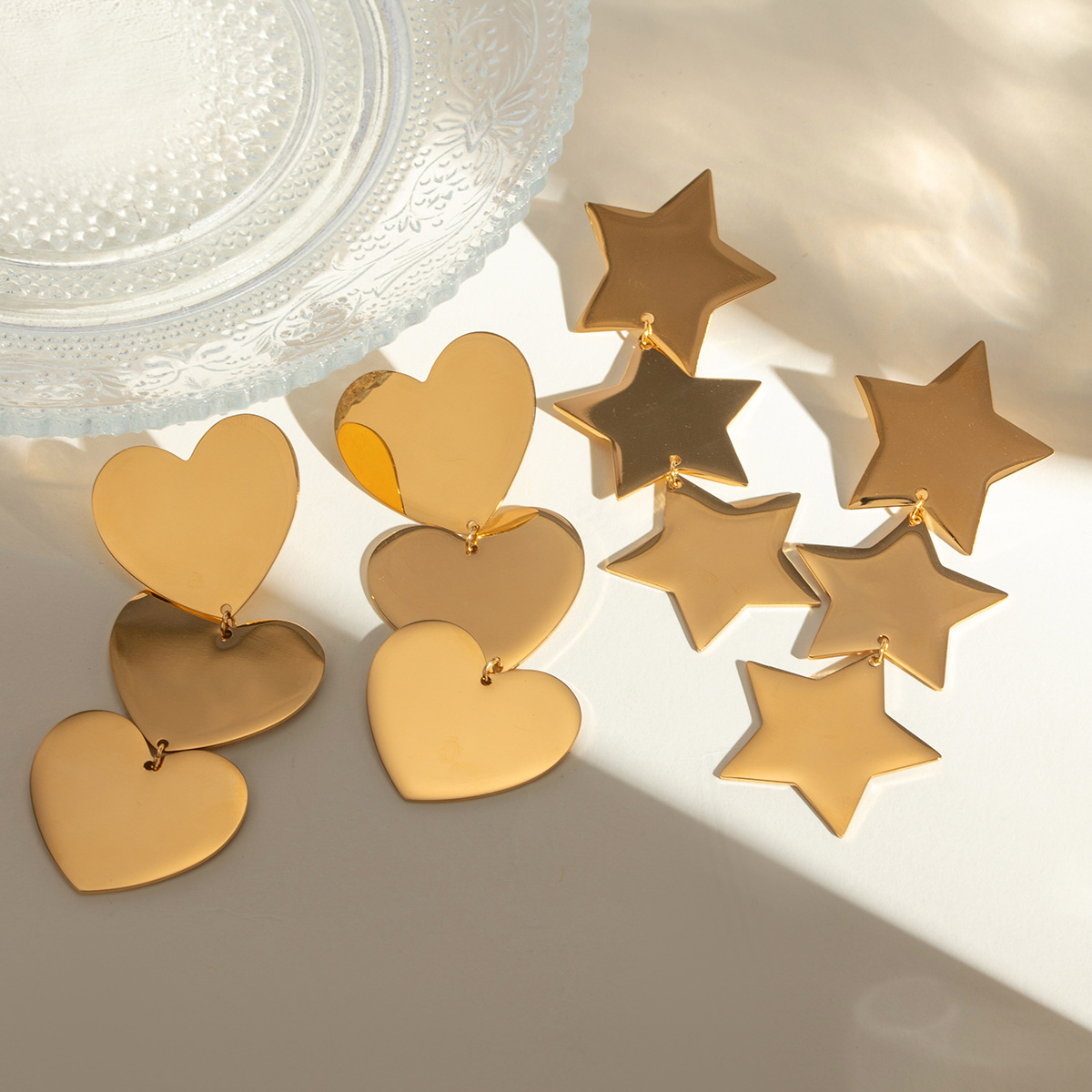 1 par de pendientes de botón de acero inoxidable chapados en oro de 18 quilates con forma de estrella y pentagrama en forma de corazón de estilo simple para mujer h5 Imagen3