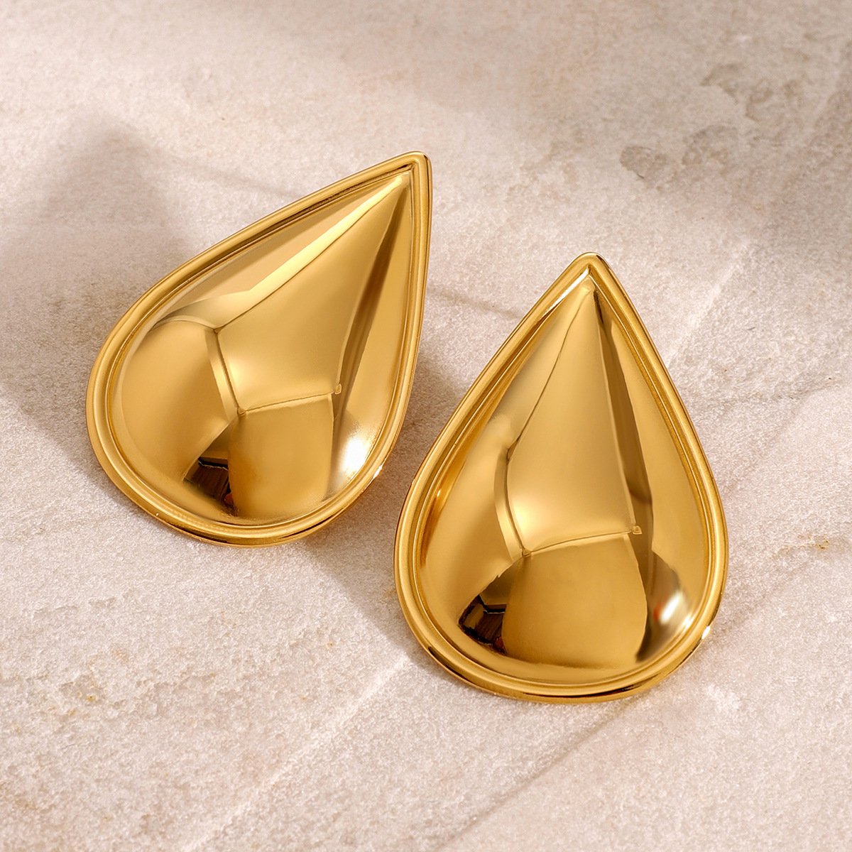 1 par de aretes tipo botón de acero inoxidable chapados en oro de 18 quilates con forma de gota simple para mujer h5 