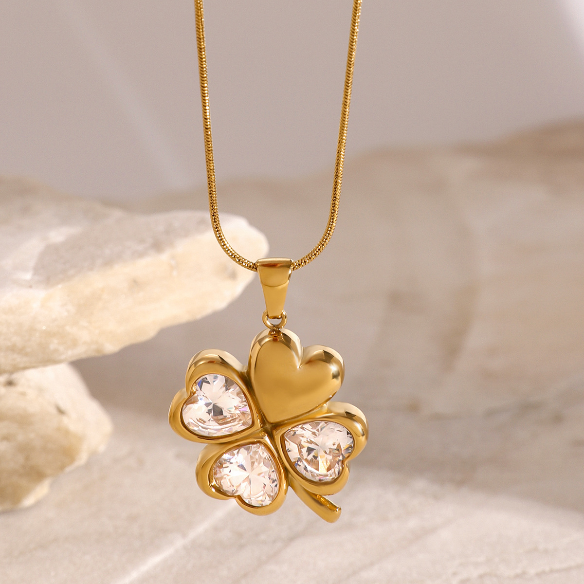 1 Piece Simple Series Retro Flower Stainless Steel 18K Gold Plated Zircon Women's Pendant necklaces h5 