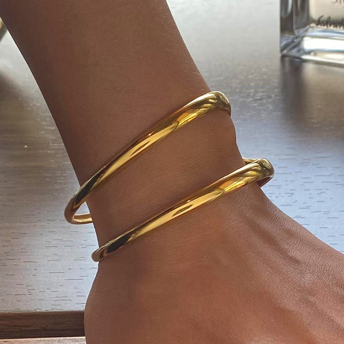 1 stuk Eenvoudige serie Eenvoudige effen kleur roestvrij staal 18K vergulde damesarmbanden Afbeelding3