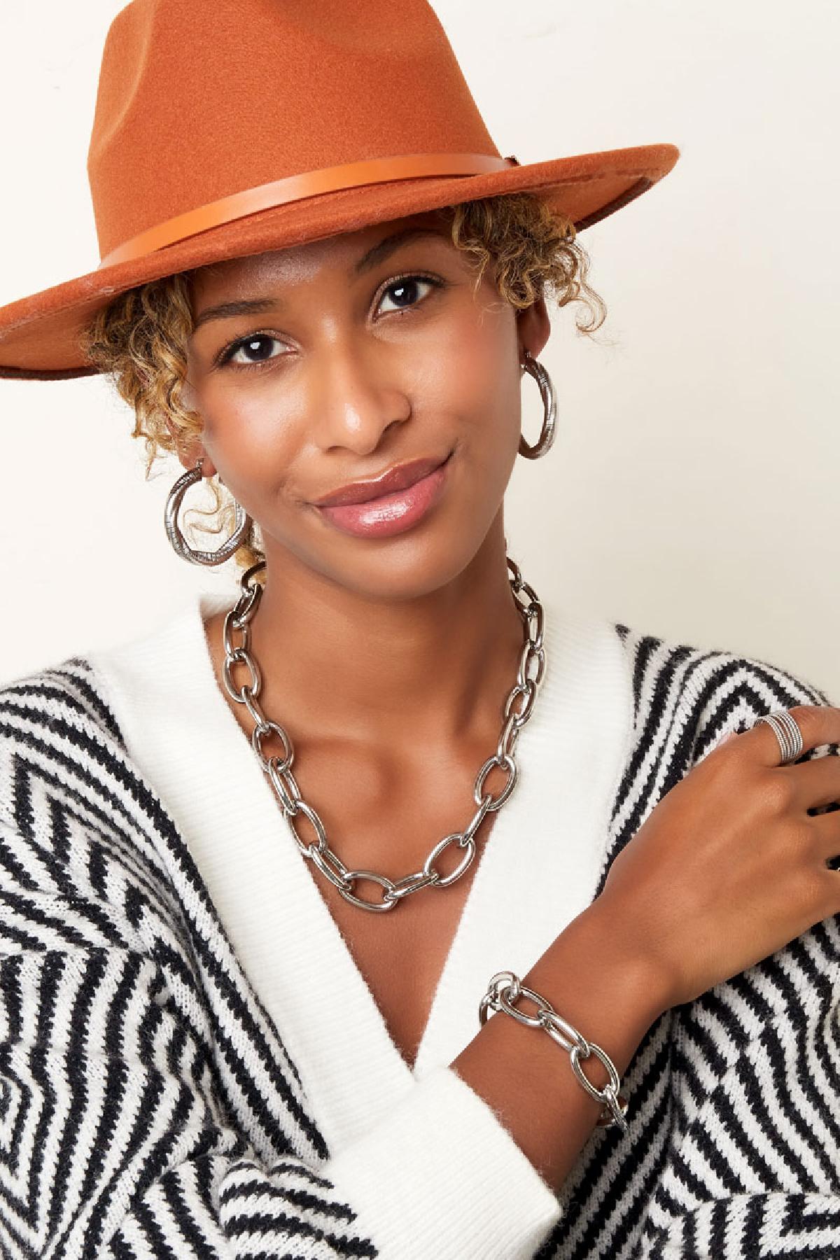 Collar de cadena gruesa con eslabones grandes 