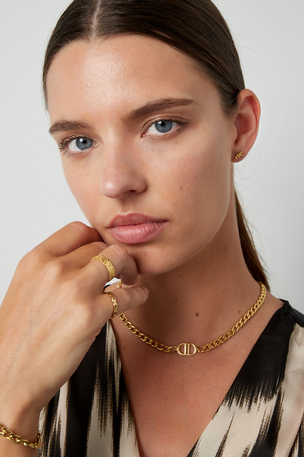Ring mit Gliedern – Gold