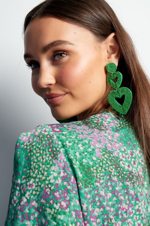 Double heart earrings fuchsia Glass Picture4