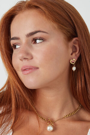 Boucle d'oreille coeur avec détail perle - acier inoxydable doré h5 Image4