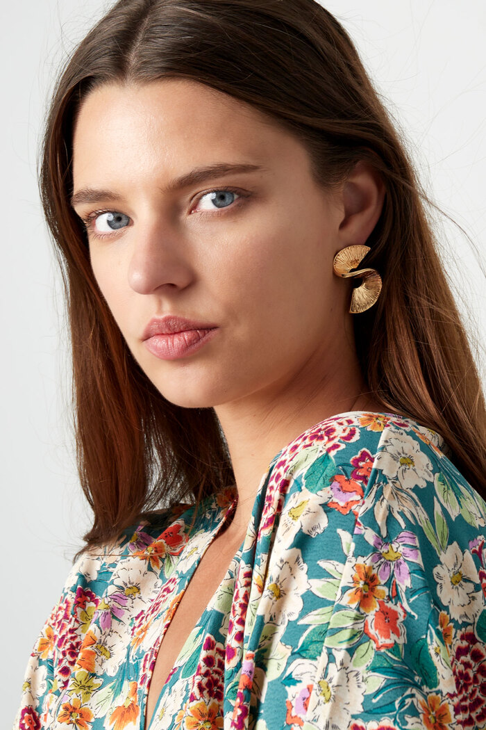 Earrings S-shape - gold Picture2