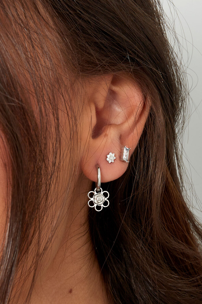 Ohrringe mit Blumen-/Rosenanhänger – Silber Bild3