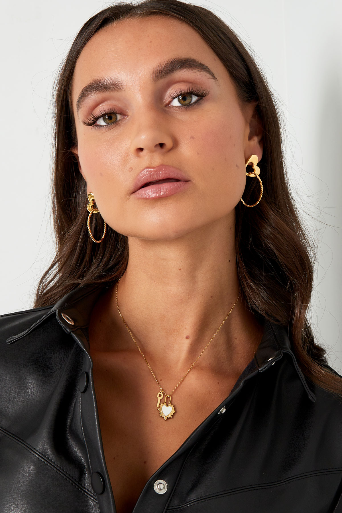 Boucles d'oreilles coeur avec anneau - or