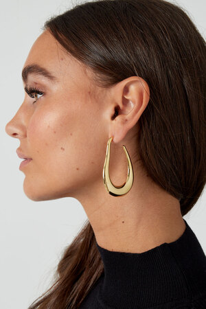 Asymmetrical hoops - gold h5 Picture4