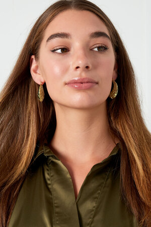 Earrings statement hoops cut out - gold h5 Picture2