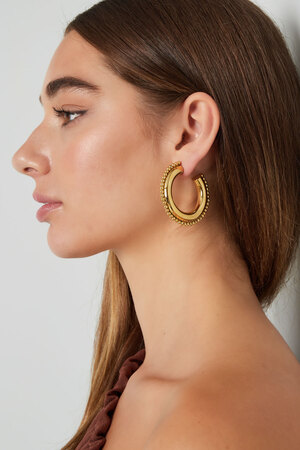 Round earrings with dots - gold h5 Picture2