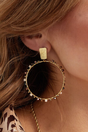 Round earrings with beads - gold/beige h5 Picture3