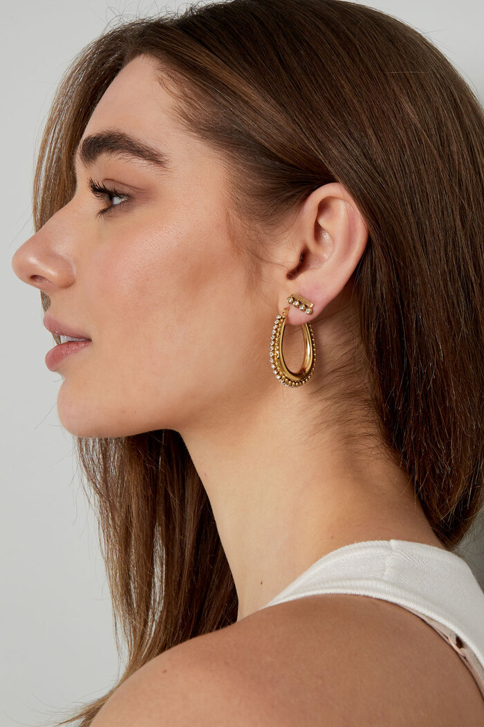 Tropfenförmiger Ohrring mit Steinen und Kugeln – Gold Bild4