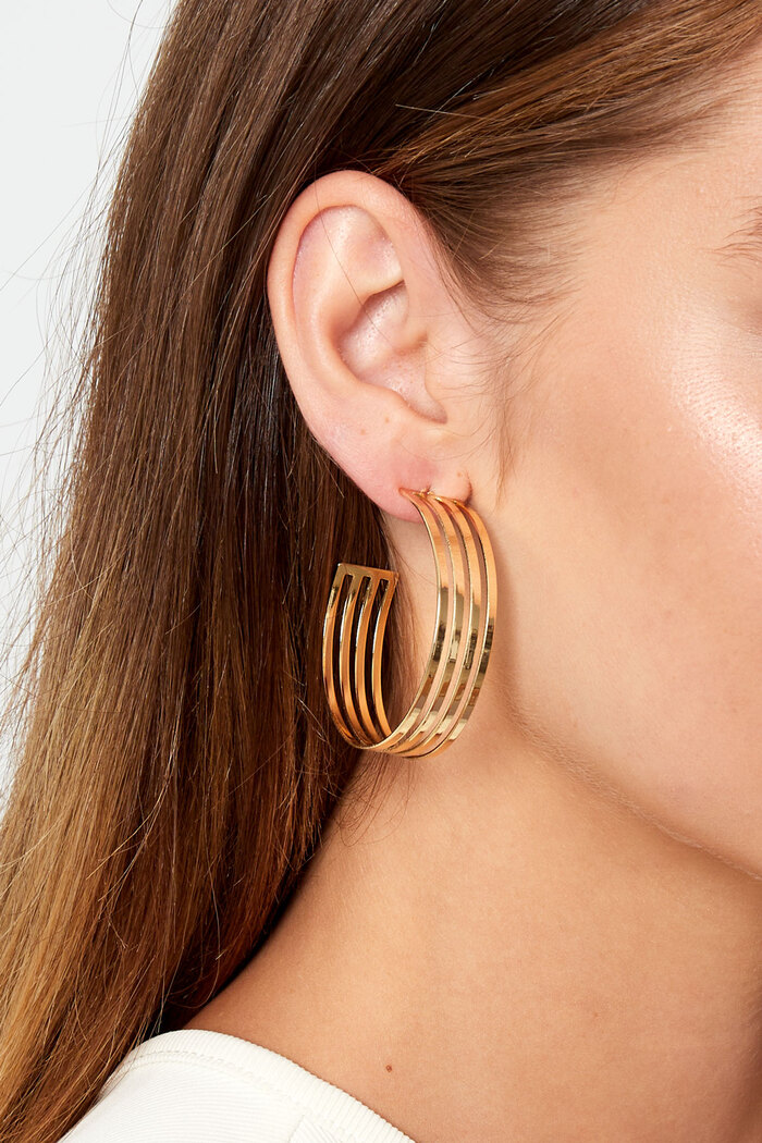 Ohrringe mit drei Ringen – Gold Bild3