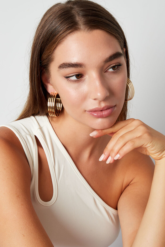 Ohrringe mit drei Ringen – Gold Bild4