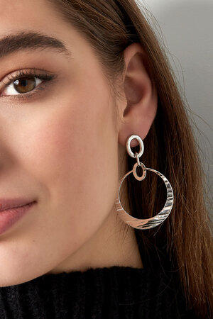 Boucles d'oreilles anneaux - doré h5 Image3