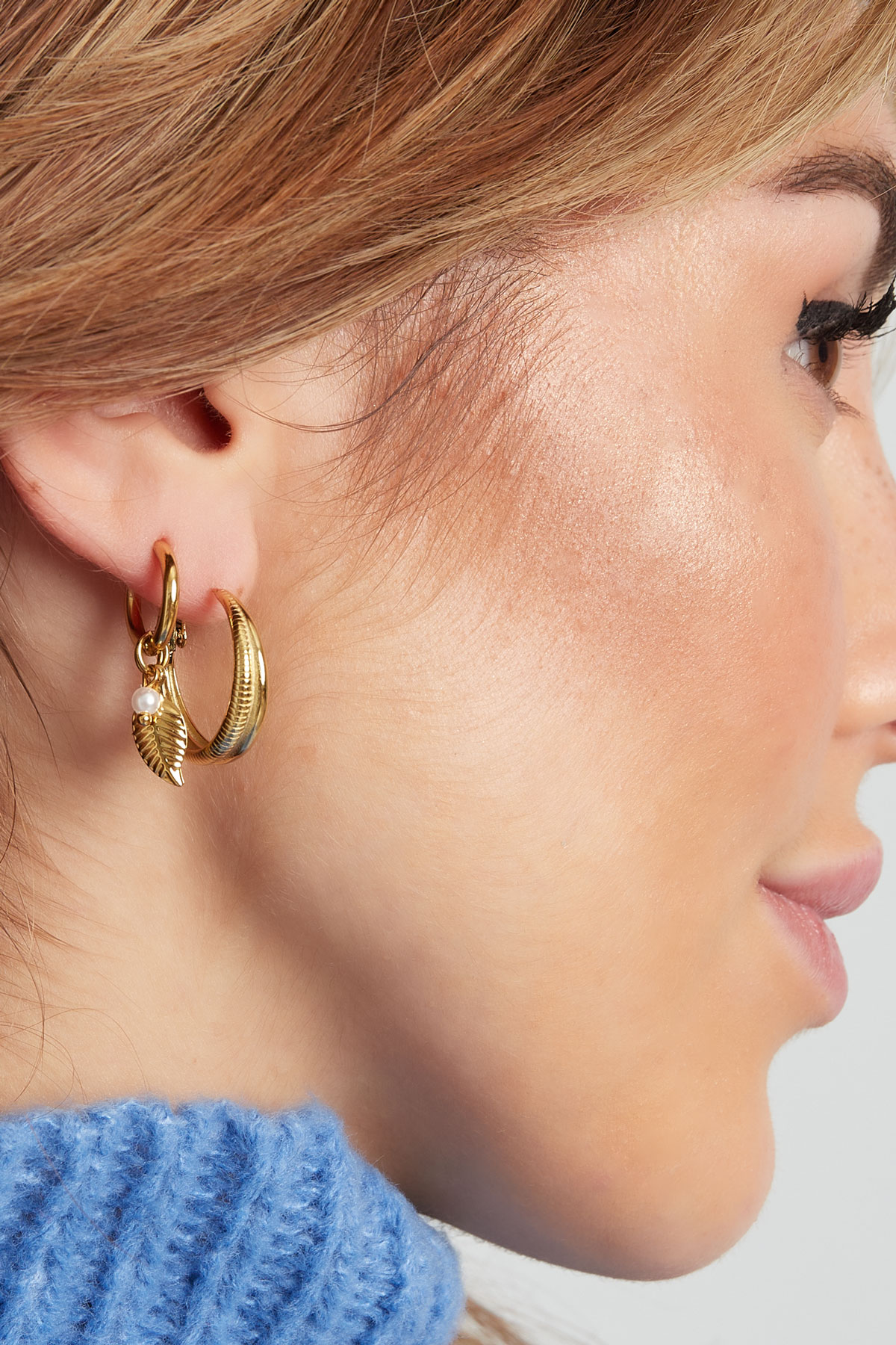 Leaf earrings with pearls - gold h5 Picture4