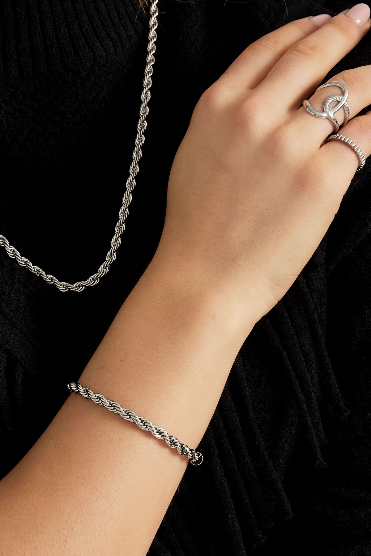 Unisex bracelet playful twist - gold
