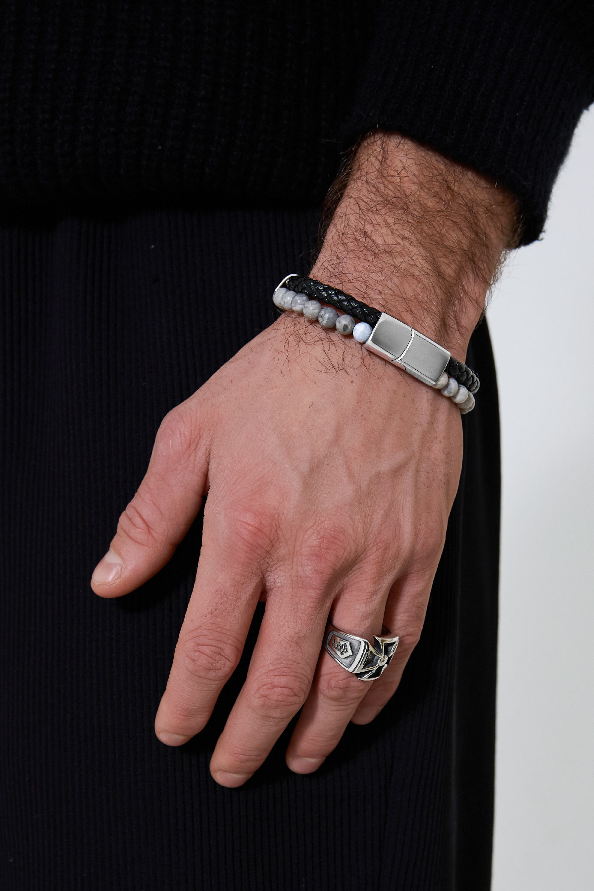 Herrenarmband mit doppeltem Zopf und Perlen – grau h5 Bild2