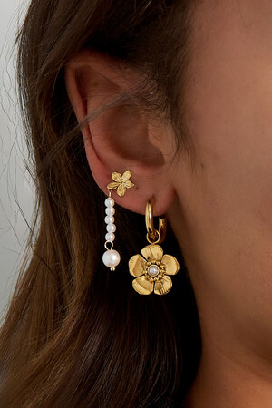 Earring with cute flower pendant - gold h5 Picture3
