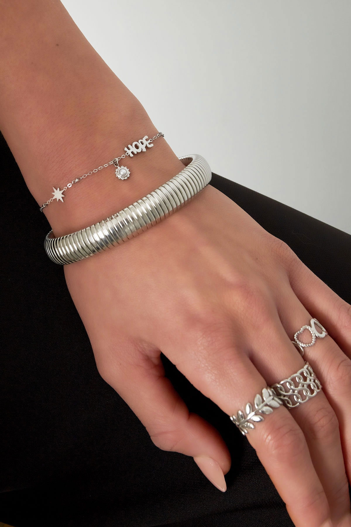 ball bracelet with hope and pendants - silver Picture2