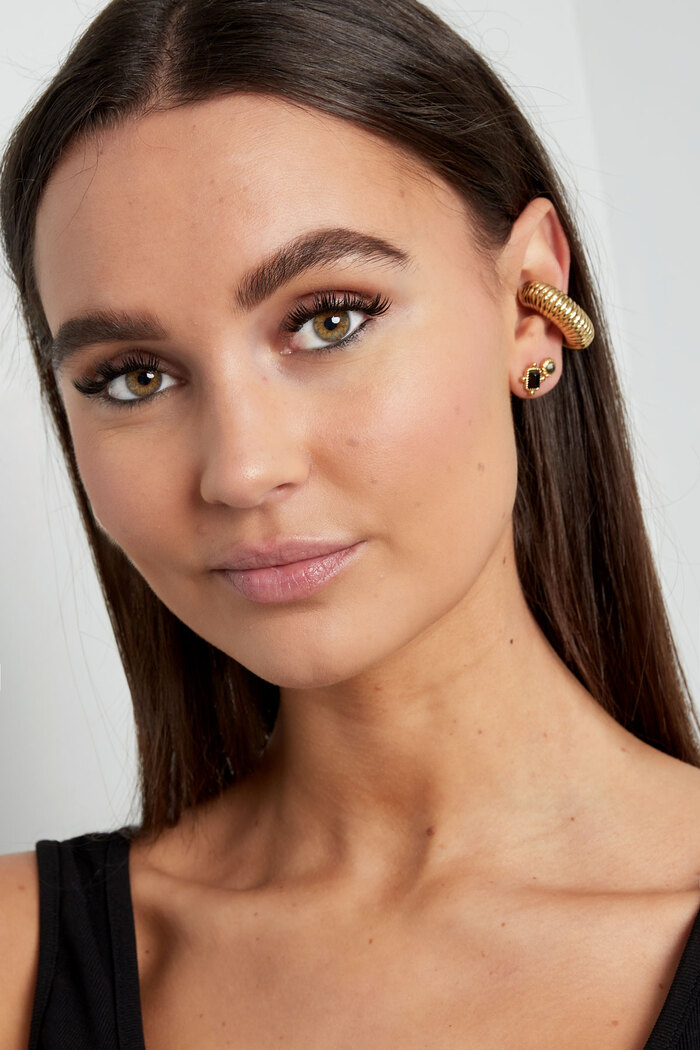 ear cuff with ridges - gold Picture2