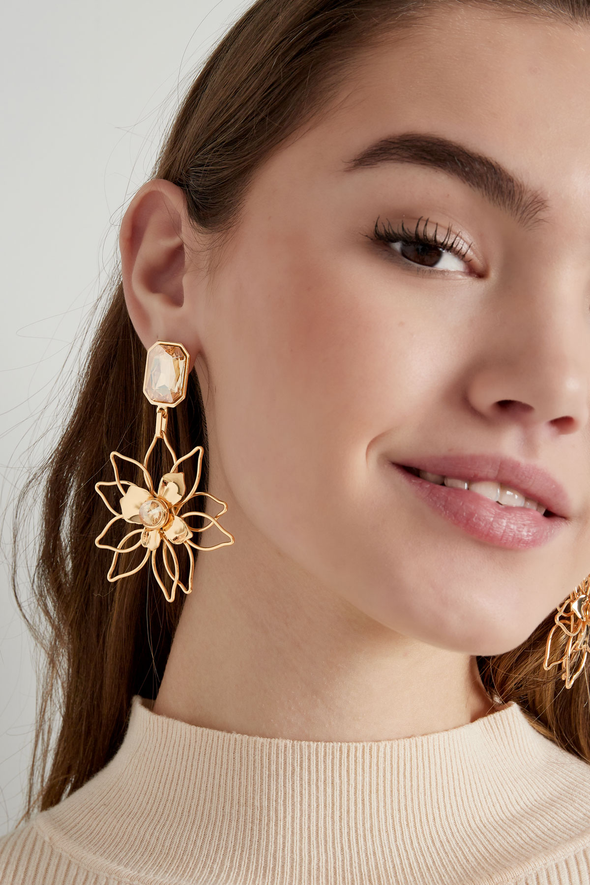 Boucles d'oreilles scintillantes avec pendentif fleur - rose h5 Image2