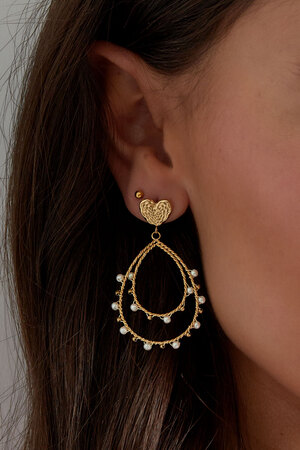 Boucles d'oreilles coeur goutte et perles dorées h5 Image3