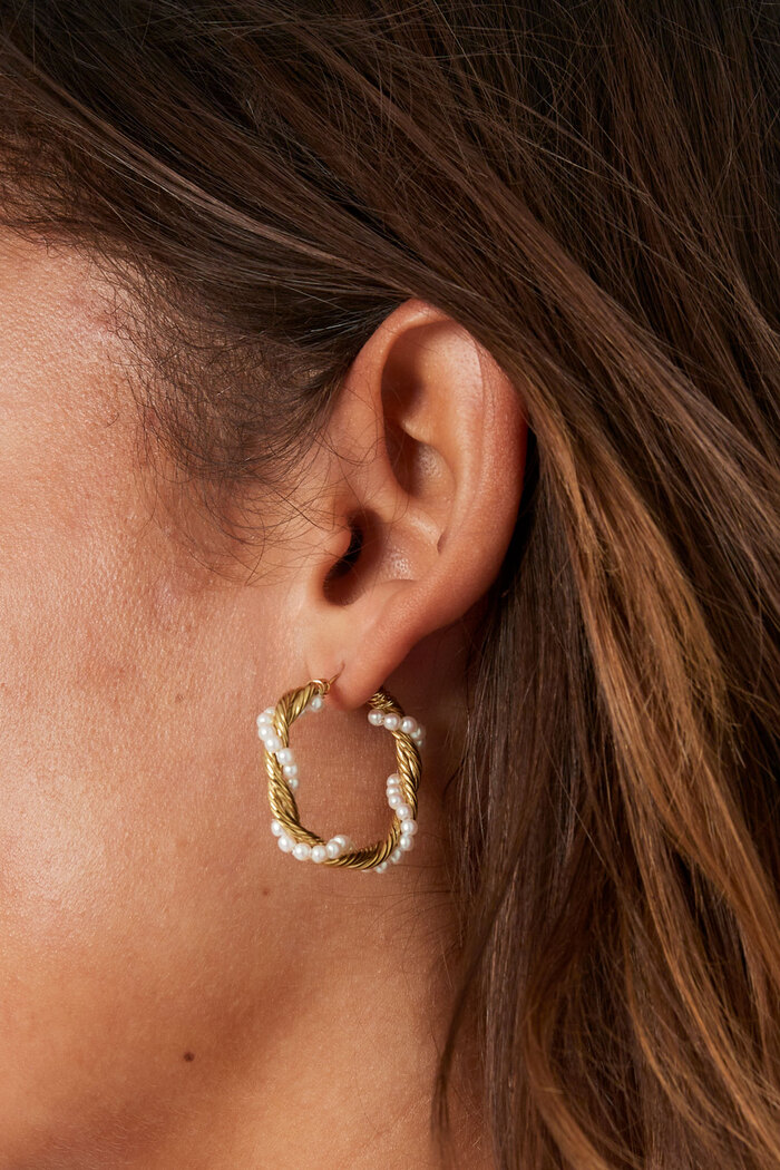 Boucles d'oreilles rondes corde torsadée avec perles - doré Image3