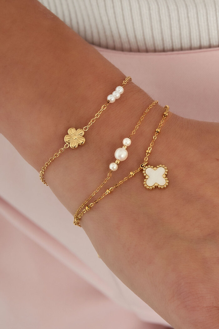 Double bracelet with pearls and clover charm - gold  Picture3