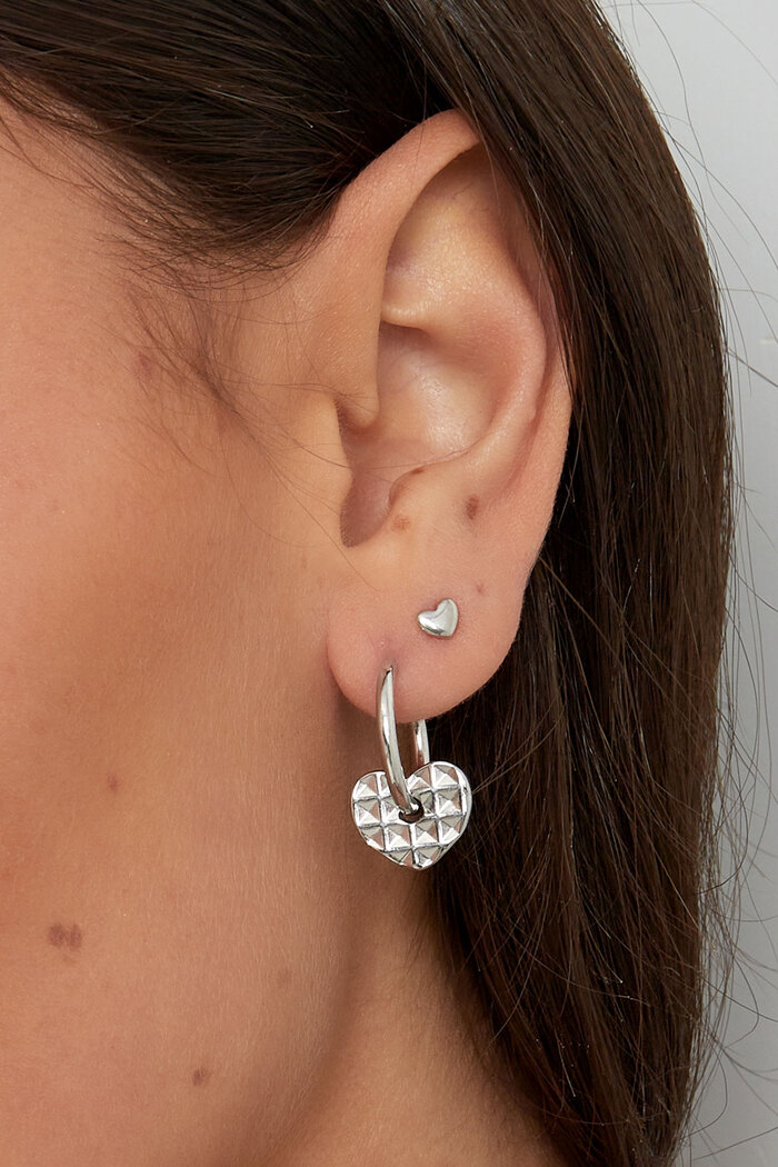 Boucles d'oreilles avec breloques coeur structurées - argent Image3