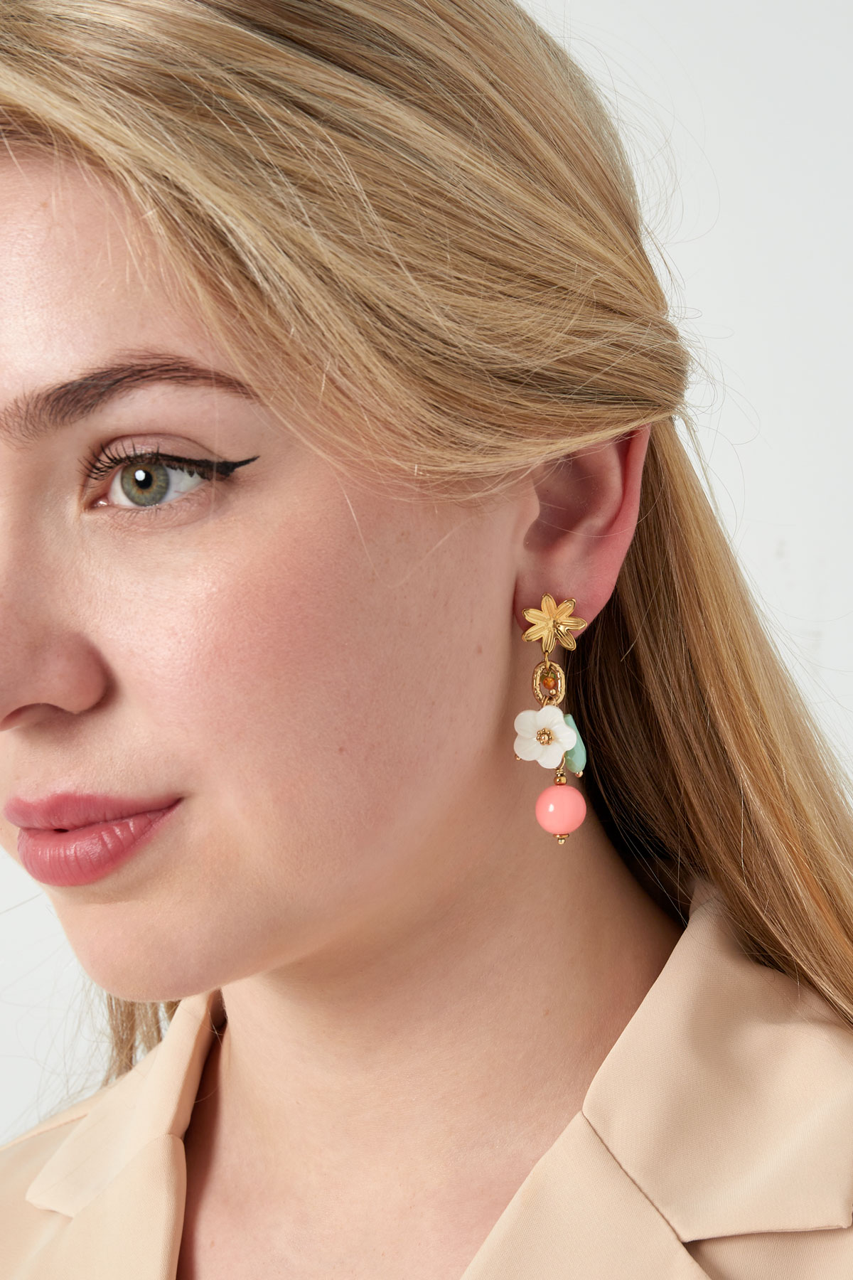 Boucles d'oreilles fusion florale - doré h5 Image2