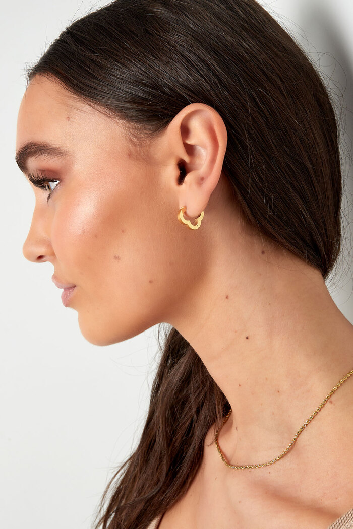 Grundlegende Kleeblatt-Ohrringe groß – Gold  Bild4