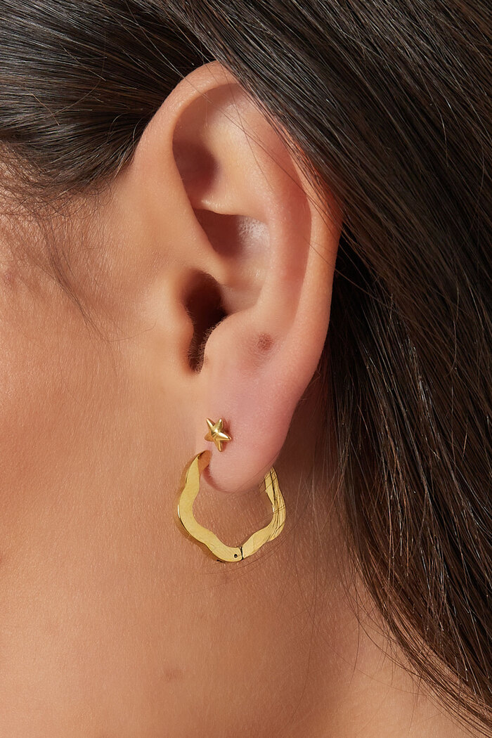 Einfache Ohrringe in Blumenform, mittelgroß – Gold  Bild3