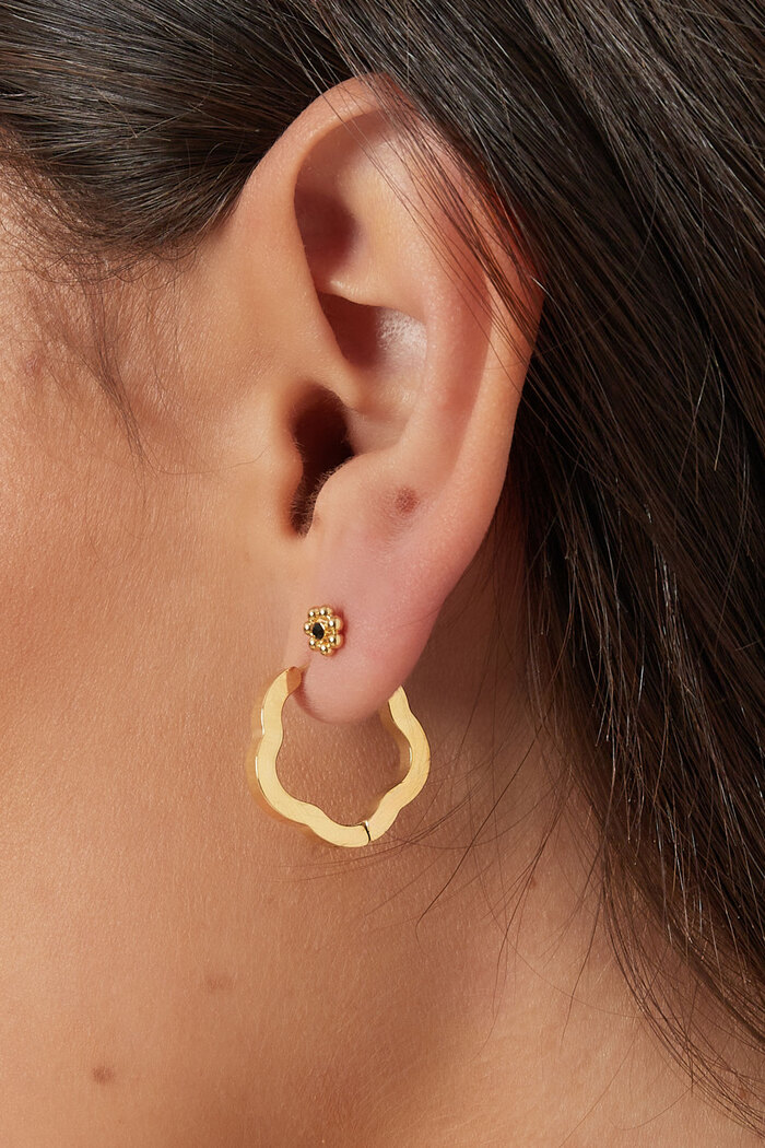 Einfache Ohrringe in Blumenform, groß – Gold  Bild3